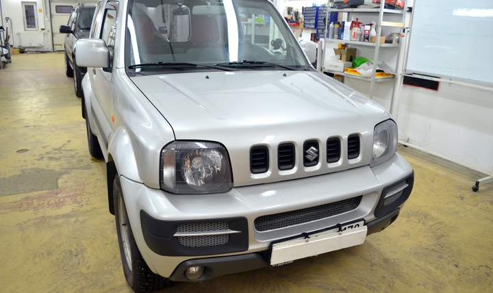 Замена головного устройства на Suzuki Jimny